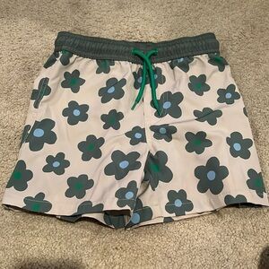 Surf child short sz 7